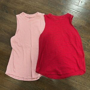 Old Navy Tanks 2 pack, Size M